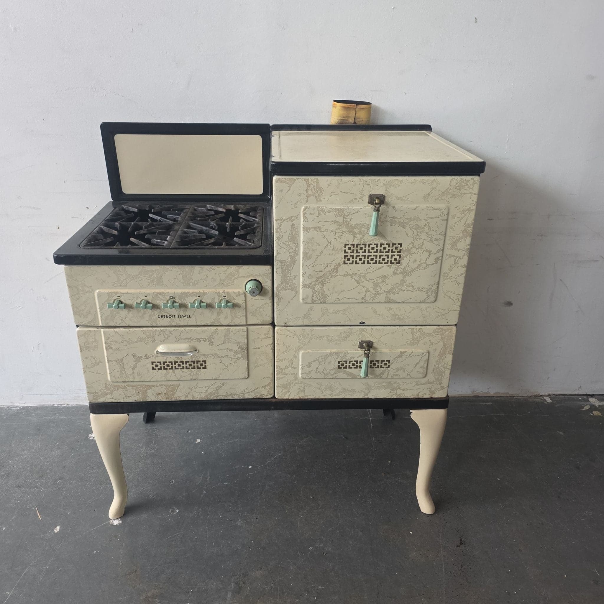 Vintage 1930s Detroit Jewel Gas Stove and Oven Combo, Cream and Black, Retro Kitchen Appliance - Image 1