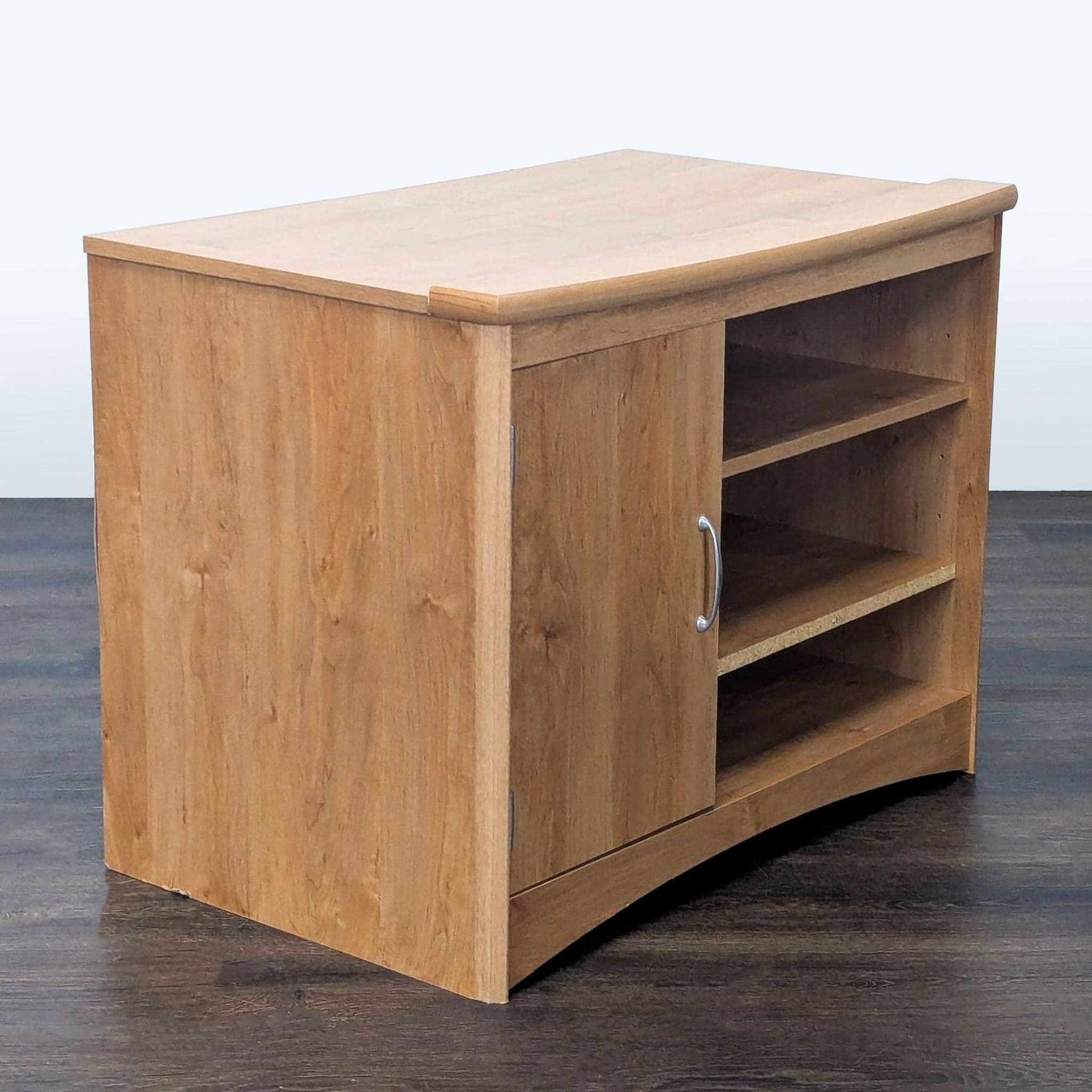 Storage Cabinet with Shelving - Thumbnail 3