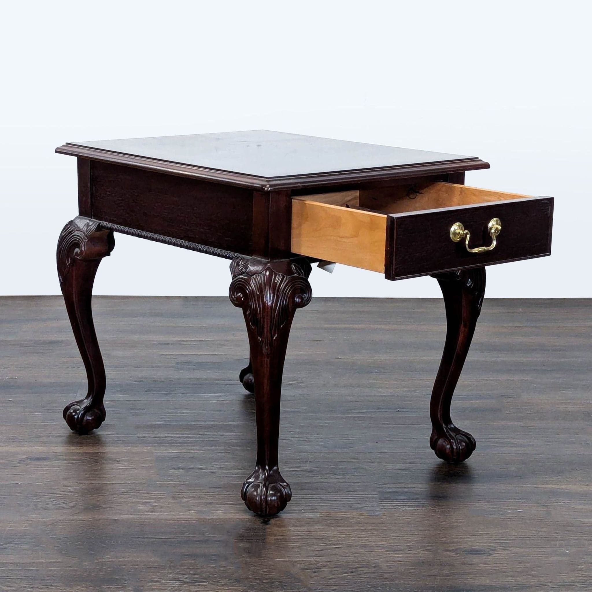 Vintage 1994 Thomasville Mahogany End Table - Thumbnail 2