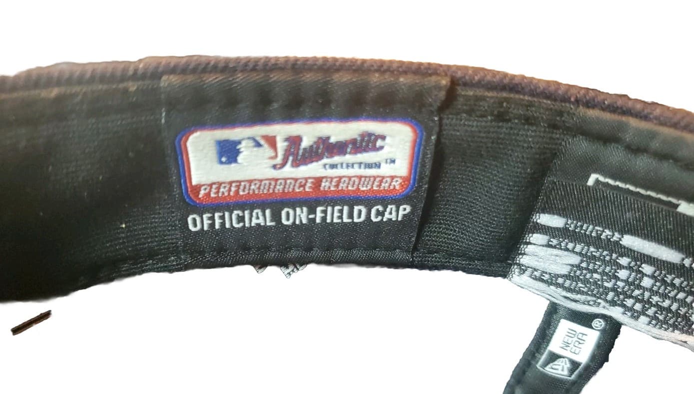 NY Yankees Hat Mens Size 7 1/8 Fitted New Era 59Fifty Game Cap Black , Vintage - Thumbnail 5