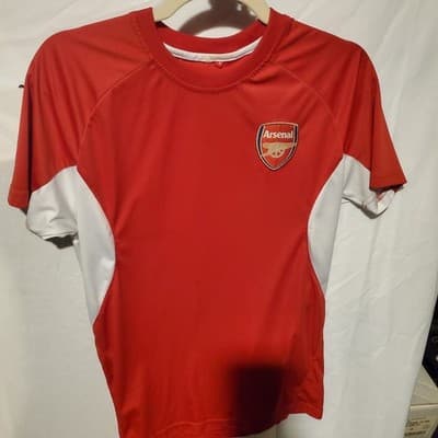 Arsenal Men's Football Soccer Red Jersey Size Small - Image 1