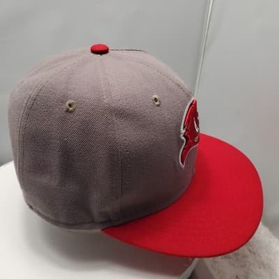 Buccaneers Era 59Fifty Fitted Cap Gray Red NFL Skull Flag size 6 7/8 - Thumbnail 4