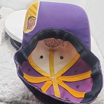 Official NBA Vintage SPL28 Los Angeles Lakers Hat Cap Flexfit Small Medium - Thumbnail 7