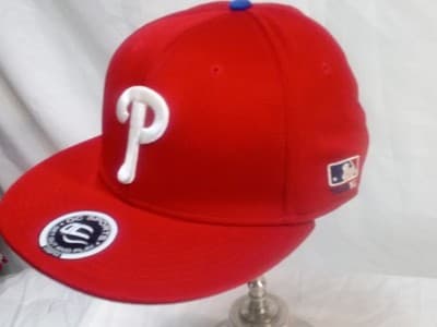 Philadelphia Phillies Mens MLB Team Adjustable Hat - Image 1