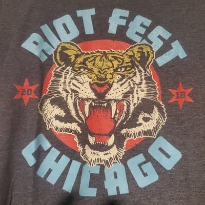 RIOT FEST 2018 Gray Rock Concert Festival Shirt Beck Weezer Incubus Interpol - Thumbnail 6