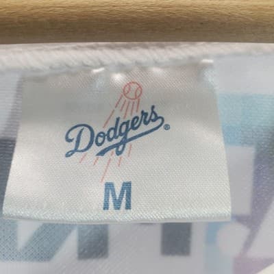 LA Dodgers Pride Night Jersey Men's Medium White Rainbow #22 MLB SGA - Thumbnail 4