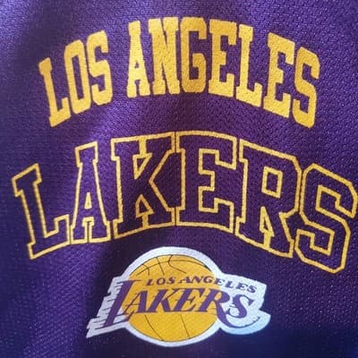 LA Lakers Jersey Size Small - Thumbnail 2