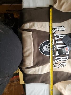 Las Vegas Raiders Camo Hoodie Men's Size xs Brown Tan Embroidered NFL - Thumbnail 6
