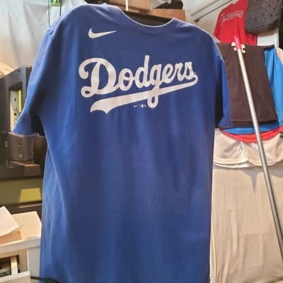 Nike X Mister Cartoon Los Angeles Dodgers Julio Urias #7 T-Shirt Size Large - Thumbnail 2