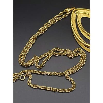 Vintage Crown Trifari Gold Tone Pendant & Necklace, signed - Thumbnail 5