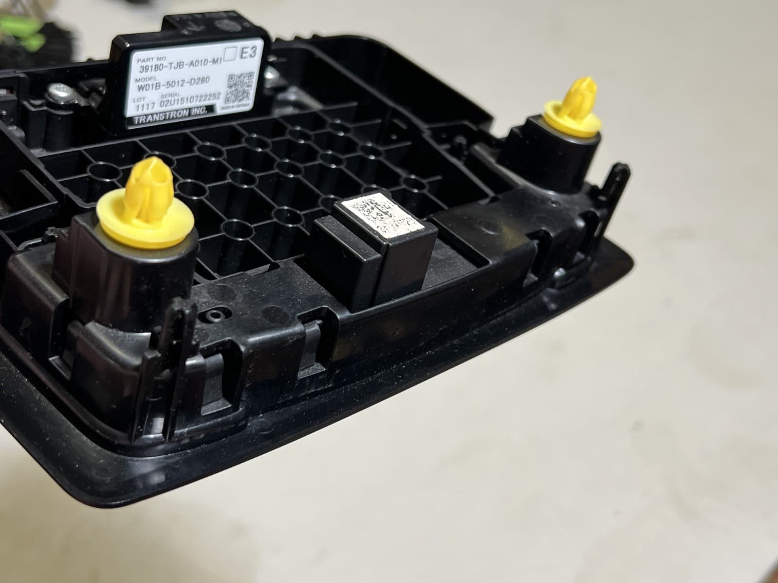 2022-25 Genuine HONDA CIVIC INTERIOR OVERHEAD DOME MAP LIGHT W/ SWITCH & NAV MIC - Thumbnail 6