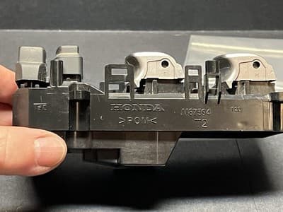 2022-25 Honda Civic Driver Door Window & Lock Switches - Thumbnail 3