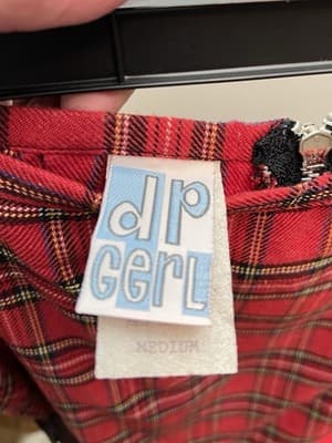 Dog Pile (DP Gerl) Red Tartan Bondage Skirt, Sz. M, VTG 1990s - Thumbnail 4