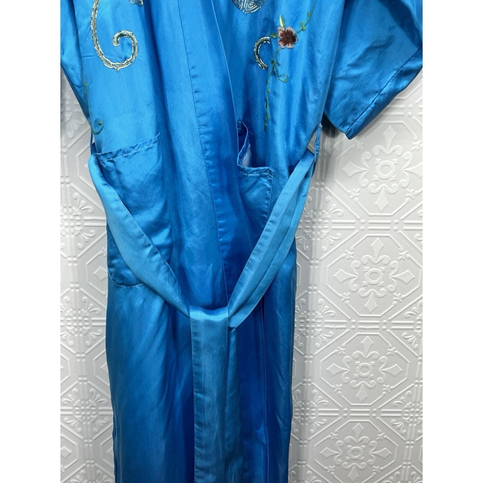 Vintage 1960s Hand Embroidered Silk Robe, Size L, Full Length, Unisex - Thumbnail 3