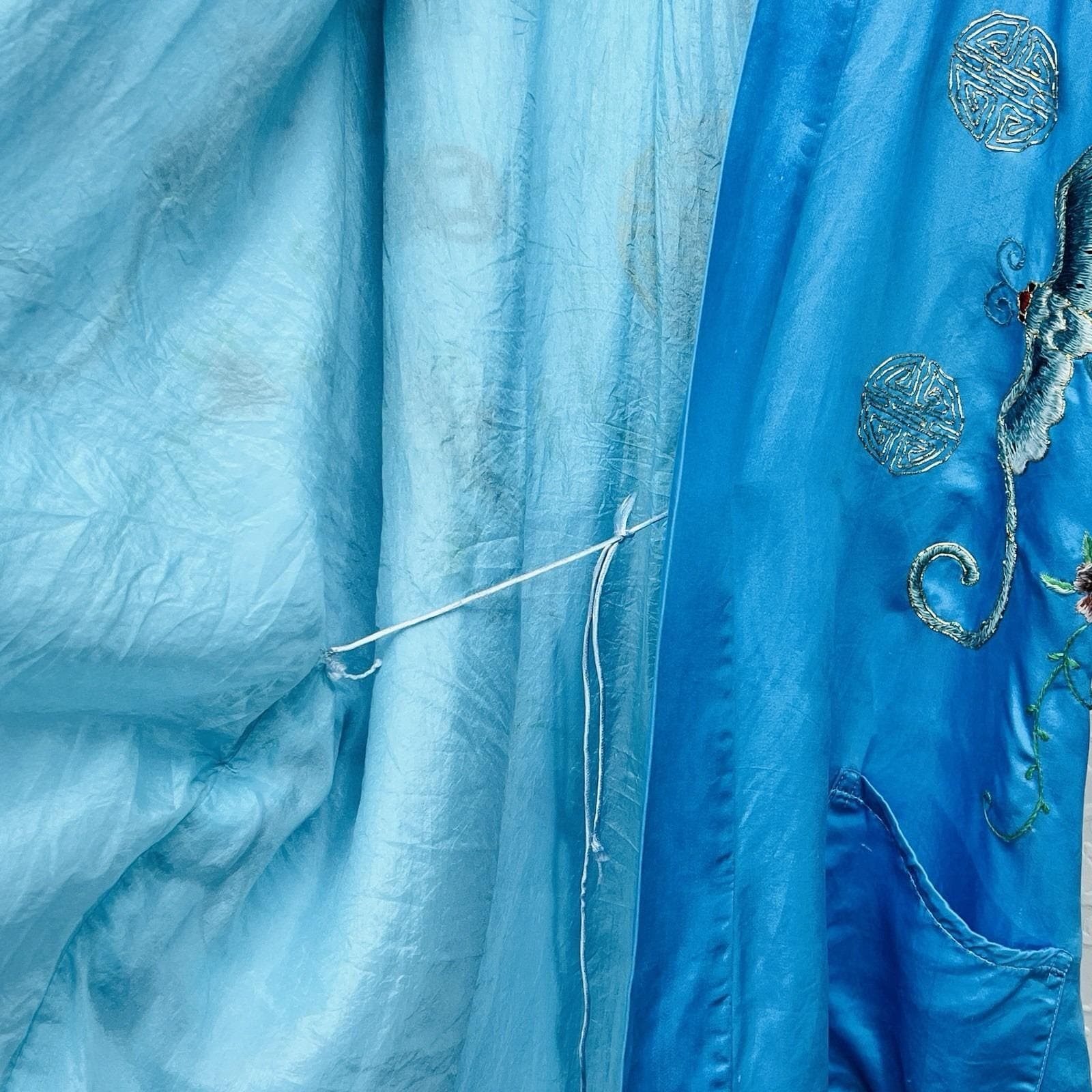 Vintage 1960s Hand Embroidered Silk Robe, Size L, Full Length, Unisex - Thumbnail 4