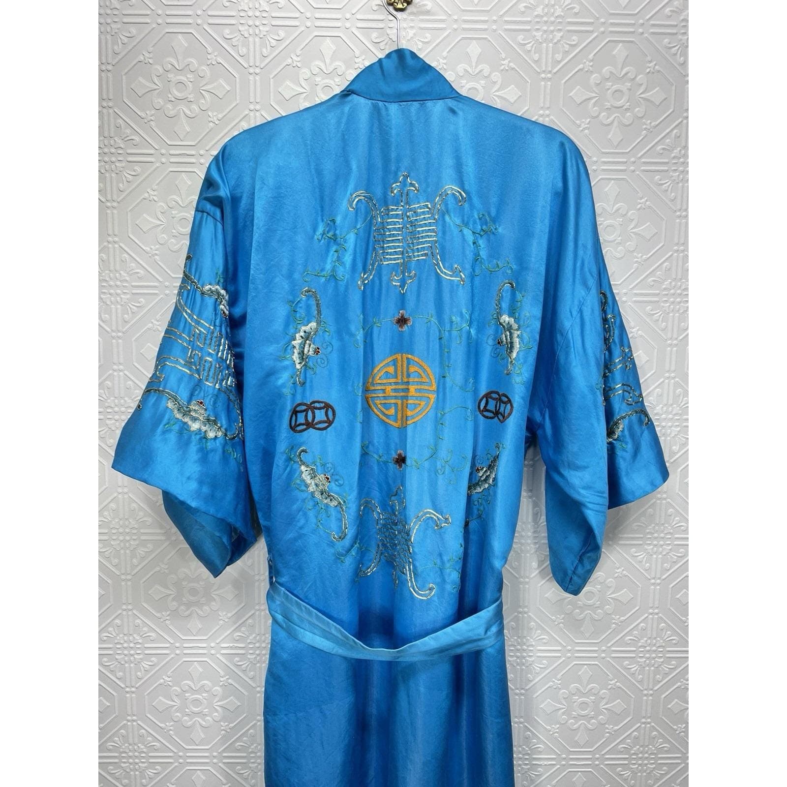 Vintage 1960s Hand Embroidered Silk Robe, Size L, Full Length, Unisex - Thumbnail 9
