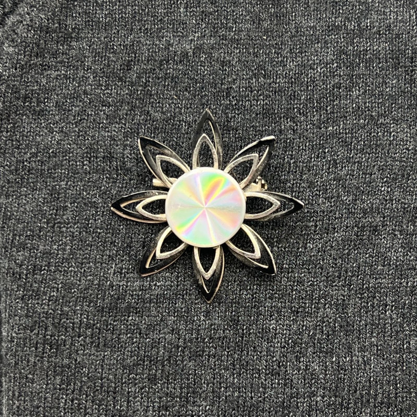 Atomic MCM Brooch Iridescent Center Silver Tone Pin Vintage Accessory - Image 1