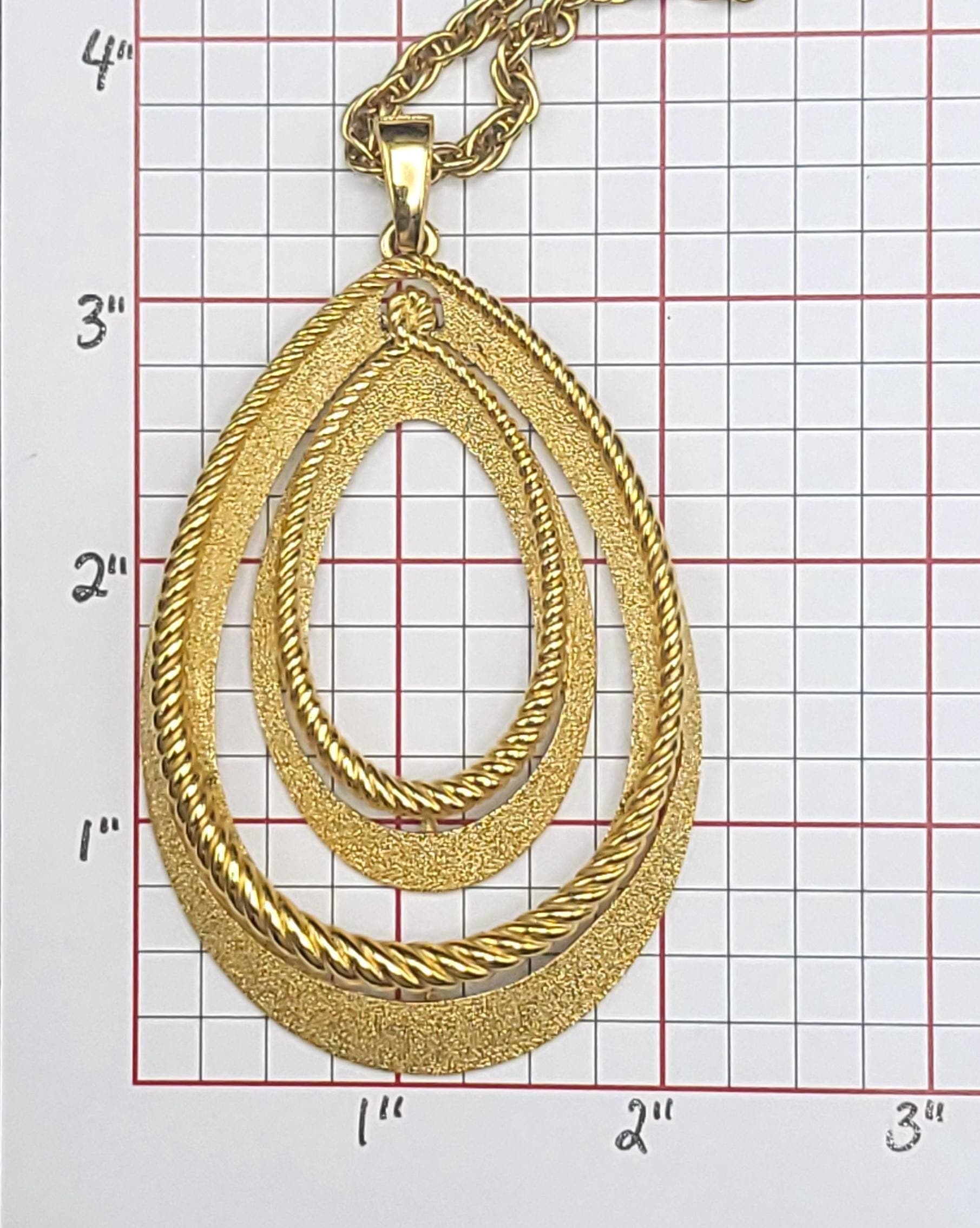 Vintage Crown Trifari Gold Tone Pendant & Necklace, signed - Thumbnail 6