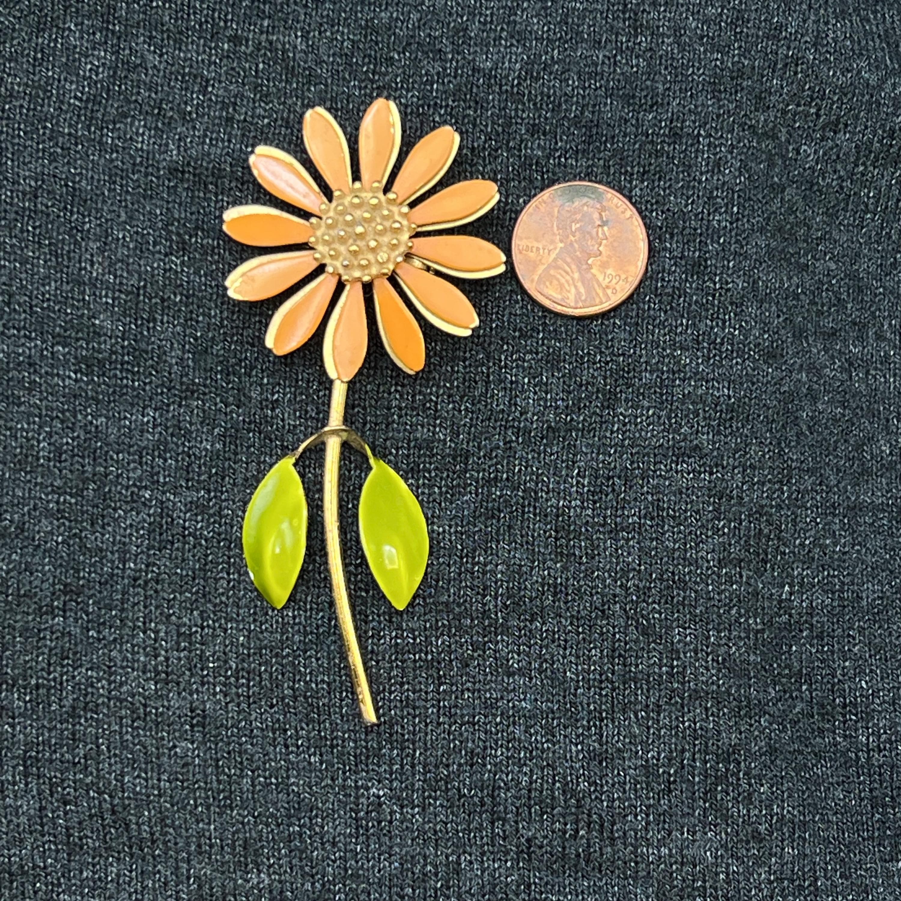 VTG 1960s Enamel Flower Brooch - Thumbnail 5