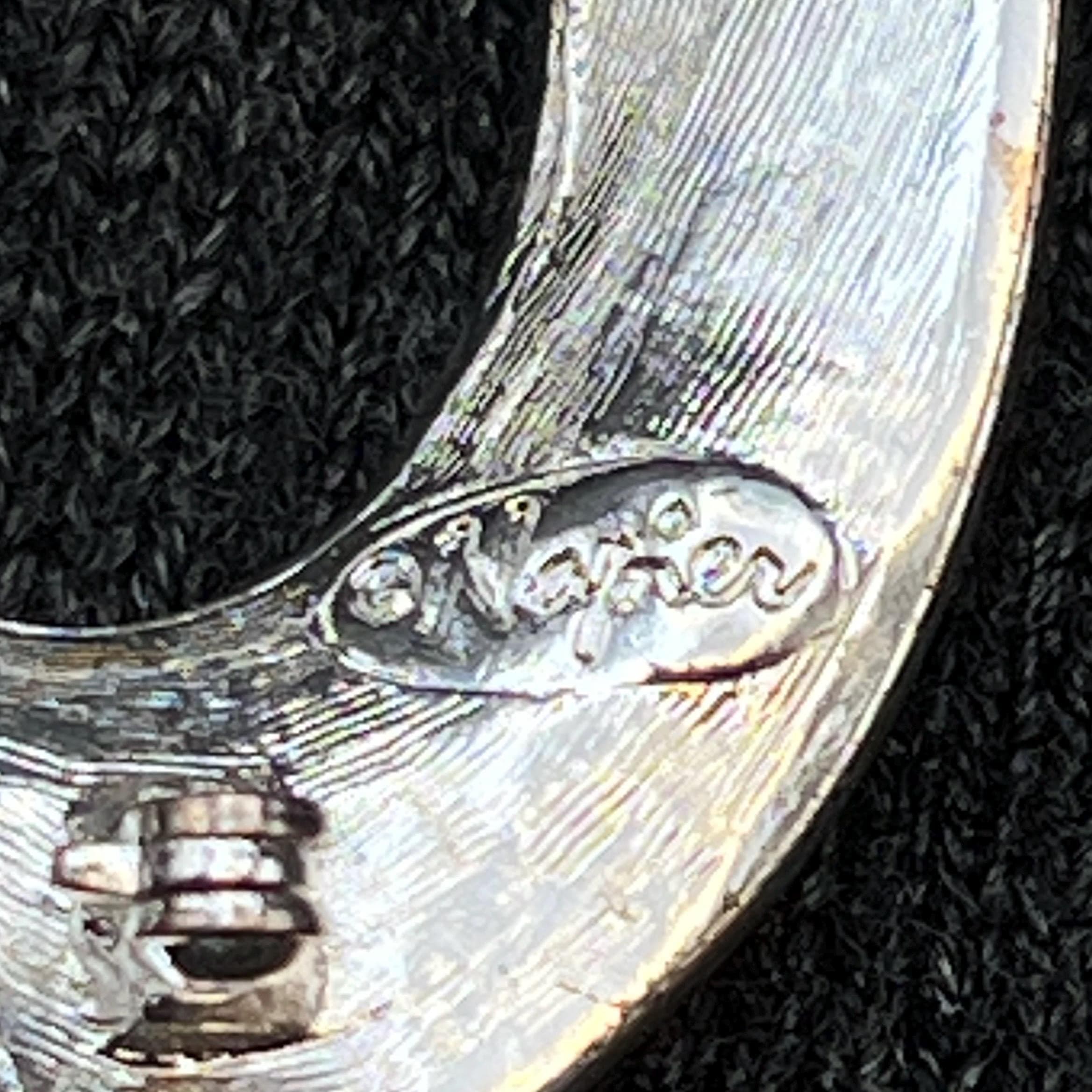 Napier Silver Oval Swirl Brooch, Minimalist Style, Signed - Thumbnail 4