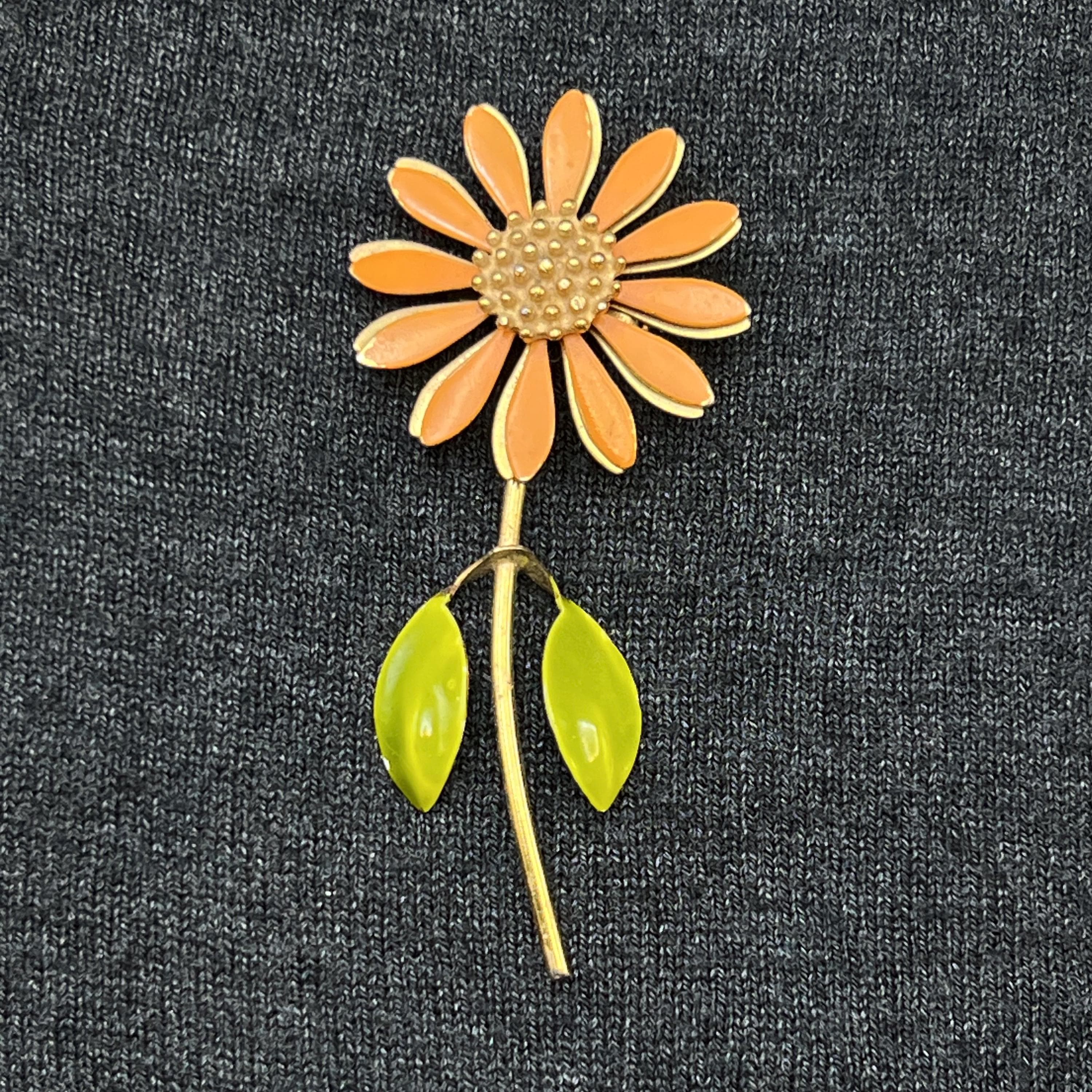 VTG 1960s Enamel Flower Brooch - Image 1