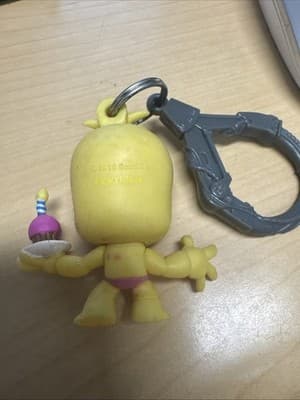 Five Nights Freddy's FNAF Keychain Backpack Hanger Mini Figure Toy Chica 2015 - Thumbnail 2