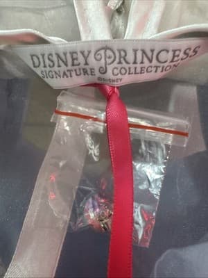 Disney Princess Cinderella Signature dress size 7/8 Brand New - Thumbnail 5