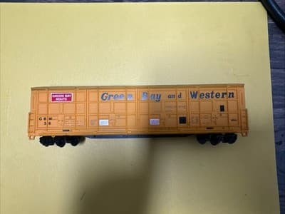 HO scale Green Bay and Western 50' Thrall Door box car G&W 54 vintage - Image 1