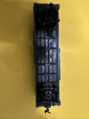 LIFE LIKE HO SCALE FREIGHT CAR SOO LINE LIVESTOCK CAR 29647 - Thumbnail 3