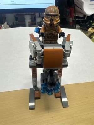 LEGO Star Wars: Geonosis Troopers (75089) vehicle and mini figure - Thumbnail 4