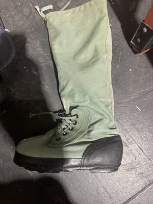 USGI Extreme Cold Weather N-1B MUKLUK Boots Zipper Size M Green Black - Thumbnail 6