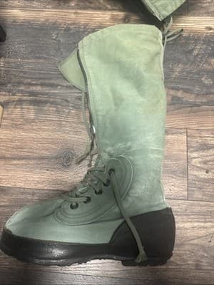 USGI Extreme Cold Weather N-1B MUKLUK Boots Zipper Size M Green Black - Thumbnail 3