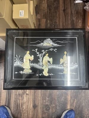 Oriental Black Japanese Furniture Lacquer Wood Side Table W. Glass - Thumbnail 2