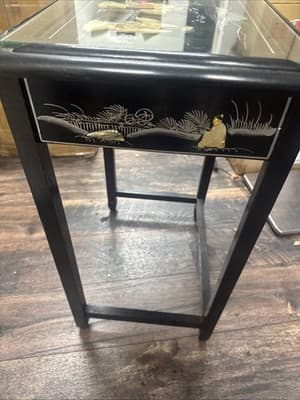 Oriental Black Japanese Furniture Lacquer Wood Side Table W. Glass - Thumbnail 6