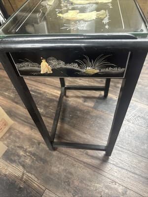 Oriental Black Japanese Furniture Lacquer Wood Side Table W. Glass - Thumbnail 4