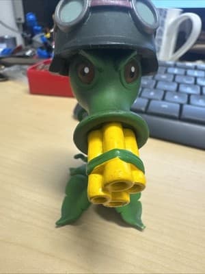 2014 Plants vs Zombies Garden Warfare Gatling Peashooter Figure Diamond Select - Thumbnail 4