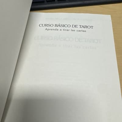 A complete tarot course book by María Del Carmen Montserrat. - Thumbnail 2