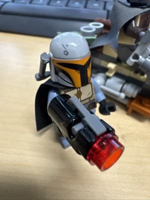 LEGO Star Wars 75436 The Mandalorian & Grogu's Speeder Bike Toy - incl. a Grogu - Thumbnail 2