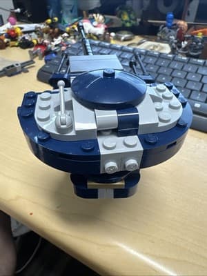 LEGO Star Wars: Armored Assault Tank (AAT) (75283) - Thumbnail 3