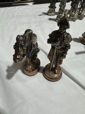 Hand Poured Pewter Chess Set 32 Piece 66 mm King Felt Base - Thumbnail 8