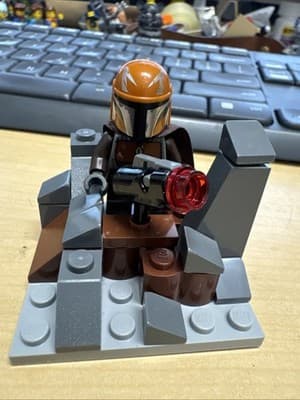 LEGO Minifigure Orange Helmet Cape Blaster Buildable Rocky Base Plastic - Image 1