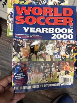 WORLD SOCCER YEARBOOK MAGAZINE FROM 2000 1999 - Thumbnail 2