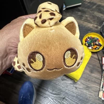 Aphmau MeeMeows Cookie Dough Ice Cream Cat 6" Limited Edition Mystery Plush - Image 1