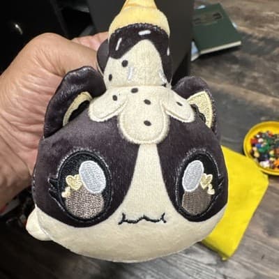Aphmau MeeMeows COOKIES & CREME Cat 6" Plush Ice Cream Limited Edition - Thumbnail 7