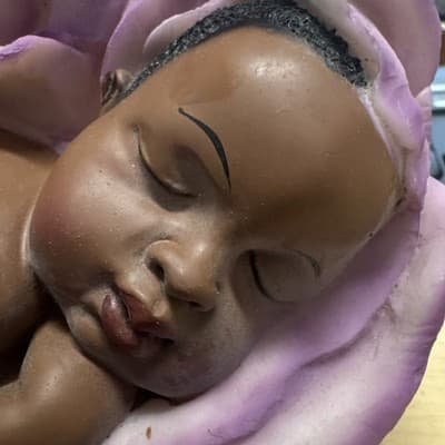african american baby on lily pad figurine - Thumbnail 4