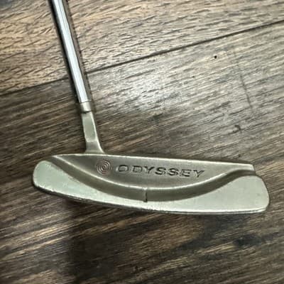 Odyssey White Hot #2 Center-Shafted Blade Putter, RH, 35" - Thumbnail 3
