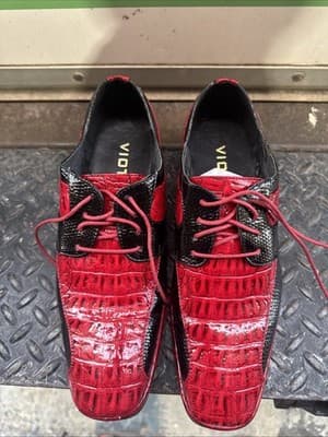 Hugo Vitelli Dress Shoes Mens 10 Faux Alligator Red/black - Image 1