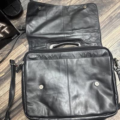Vintage Visconti London Black Soft Leather Crossbody Flap Messenger Bag - Thumbnail 3