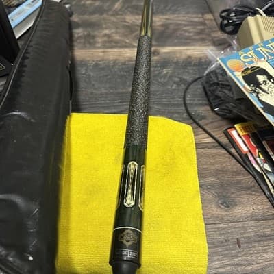 58" Crest Billiard Pool Cuestick 21 oz Teal Very Good Condition - Thumbnail 3