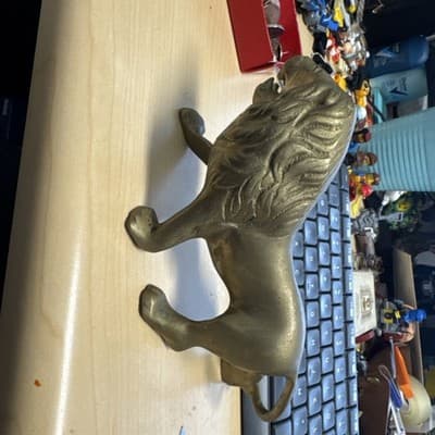 Vintage Brass Roaring Lion Figure 7.5 Inch wide X 3.75 Inch tall Heavy - Thumbnail 5